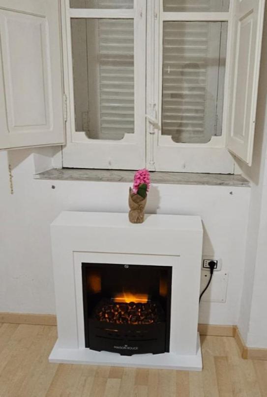 Vittoria Guest House Salerno Exterior foto