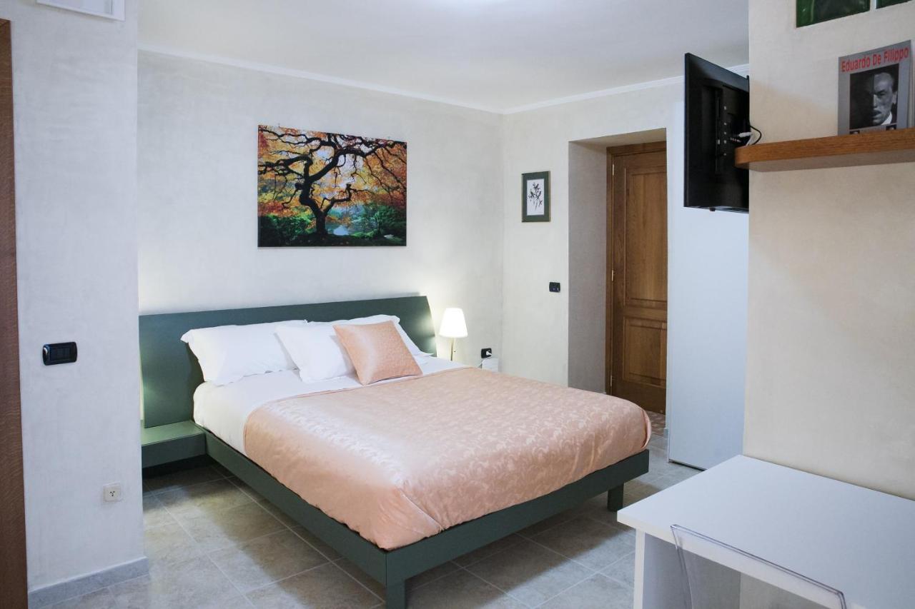 Vittoria Guest House Salerno Exterior foto